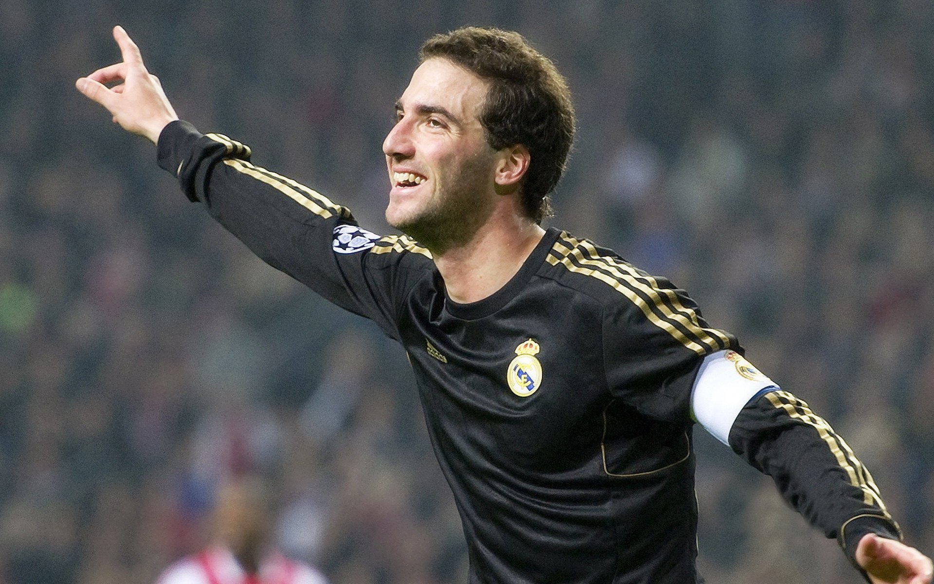 开云体育app-佩德里爆发,智利式火力如何重塑比利亚雷亚尔的战术基因